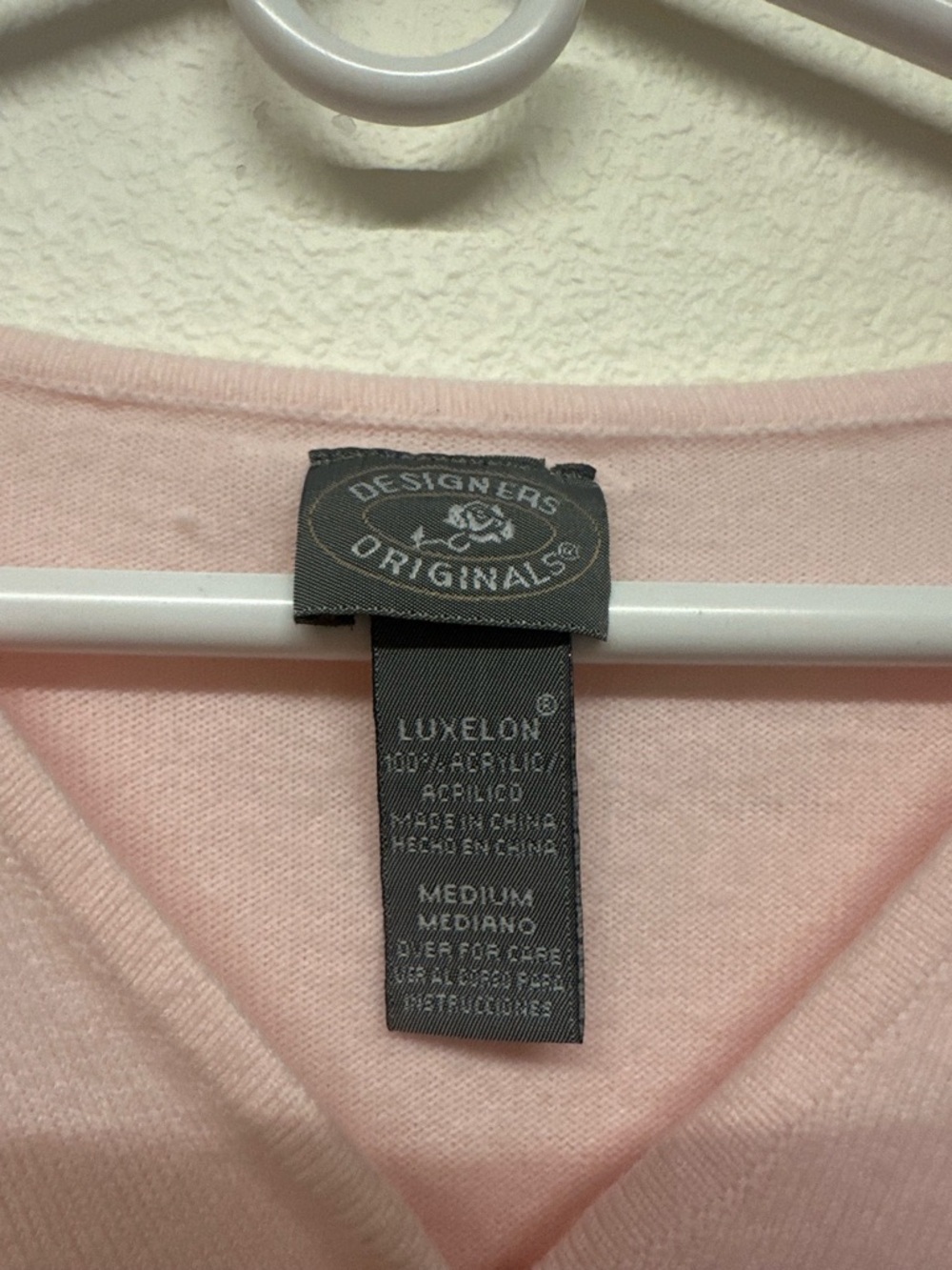 Designers Originals Pale Pink V-Neck Knit Sweater - Picture 4 of 5